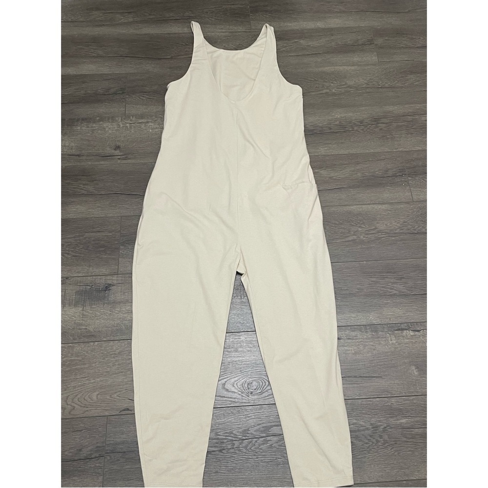 Lunya Restore Pocket Jumpsuit Latte White Tapered Skinny Leg Loungewear Sz XL. - Picture 4 of 12